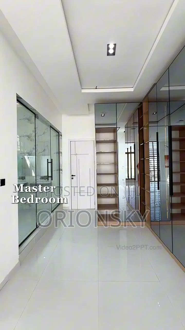 5bdrm Apartment in Chevron for sale in Chevron