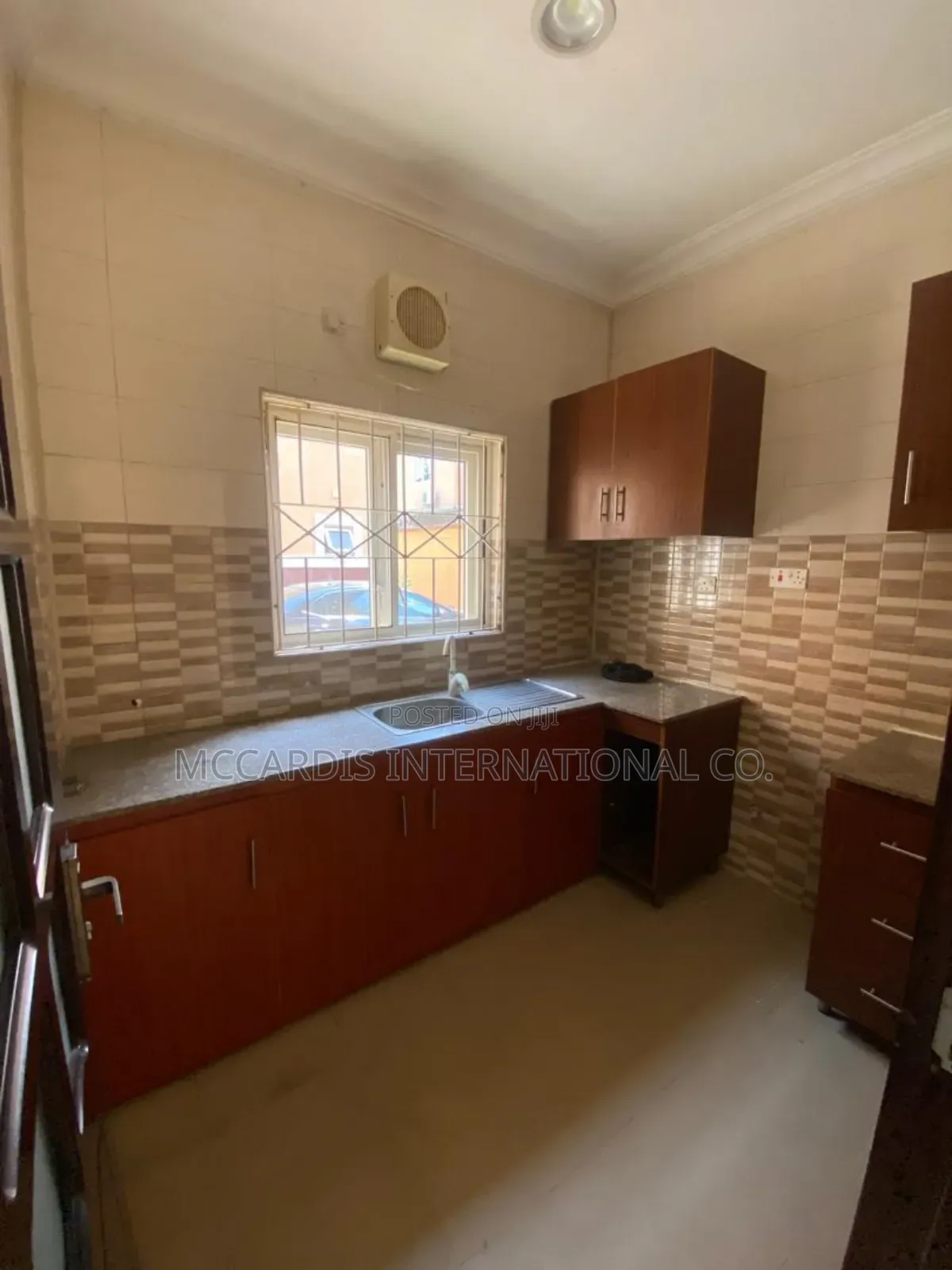 Mini Flat in Lekki Phase 1 Right for rent in Lekki Phase 1