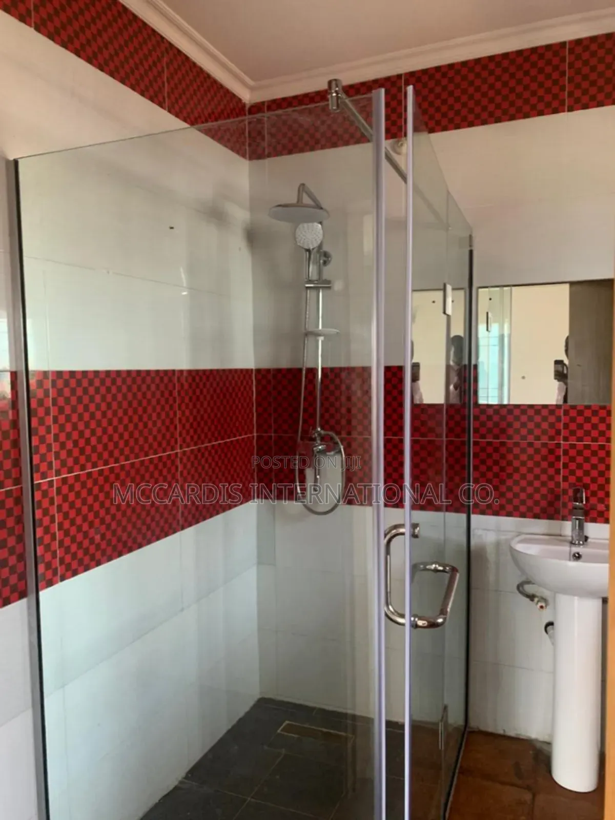 3bdrm Apartment in White Sand Street for rent in Lekki Phase 1