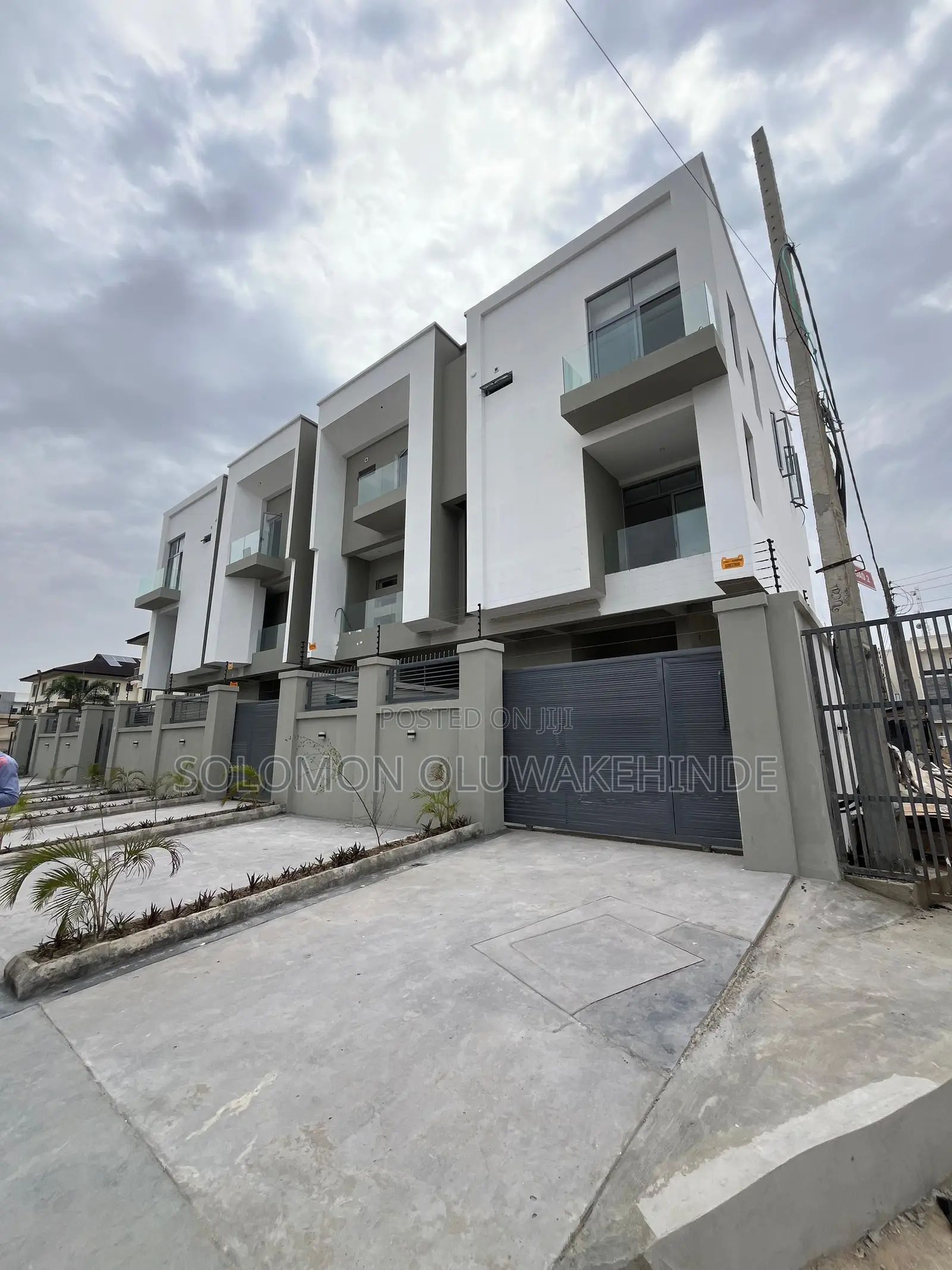 4bdrm Duplex in Lekki Phase 1 for sale in Lekki Phase 1