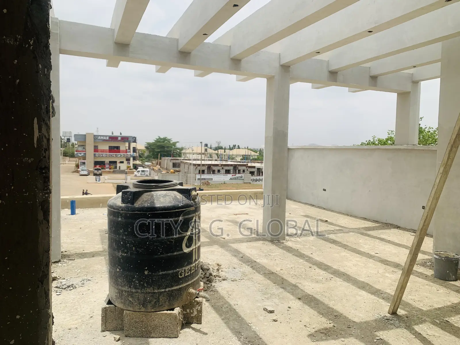 A Lunch and Restaurant Bar for Sale in Gaduwa