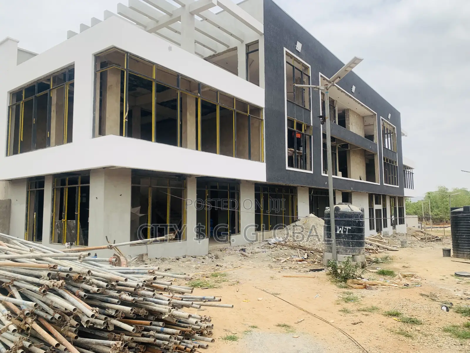 A Lunch and Restaurant Bar for Sale in Gaduwa