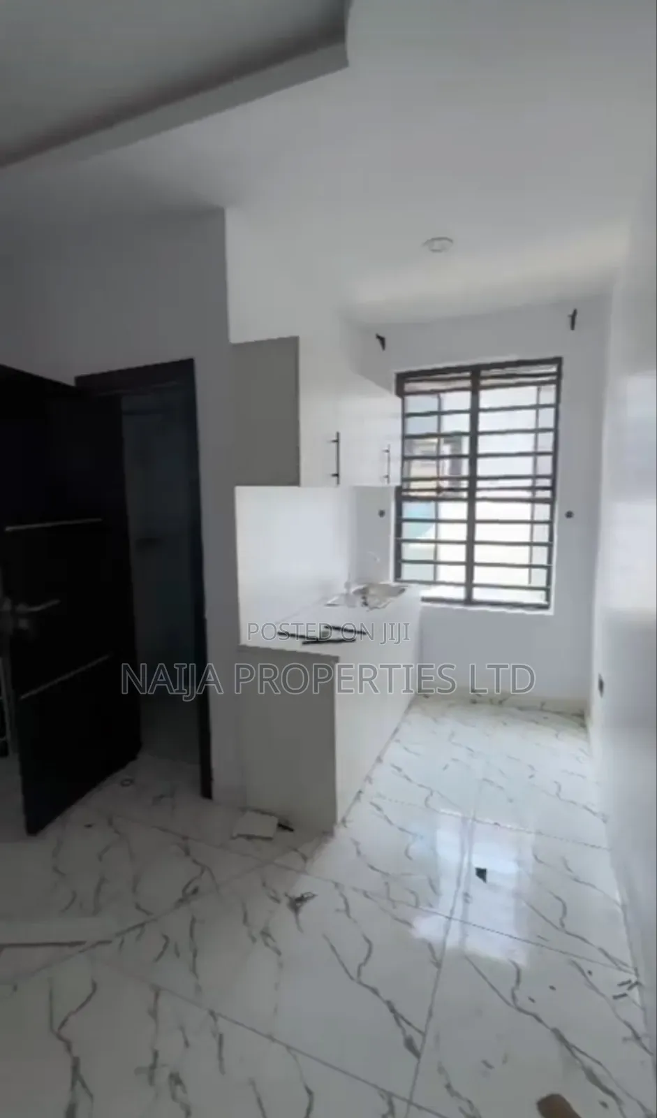 Studio Apartment in Bera Estate, Chevron for rent in Chevron