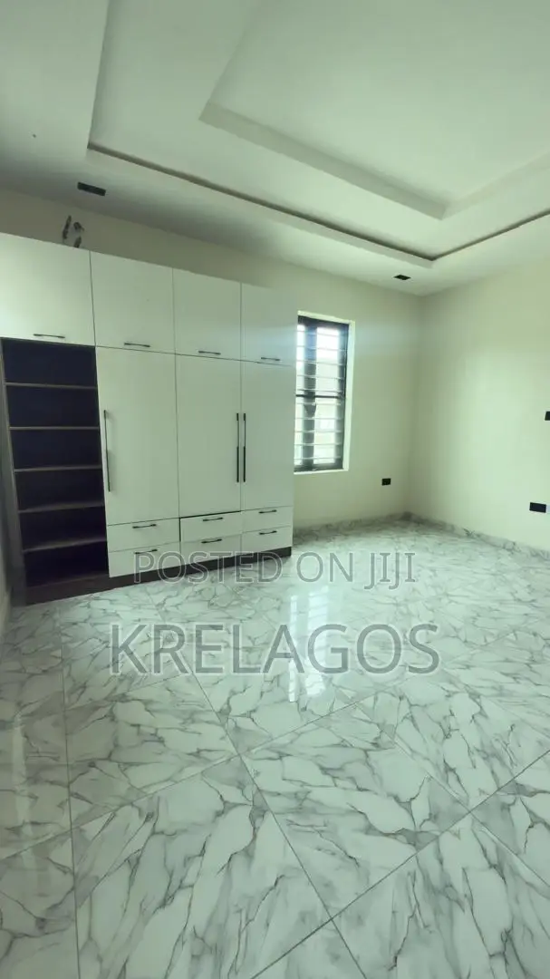 3bdrm Apartment in Orchid, Chevron for rent in Chevron
