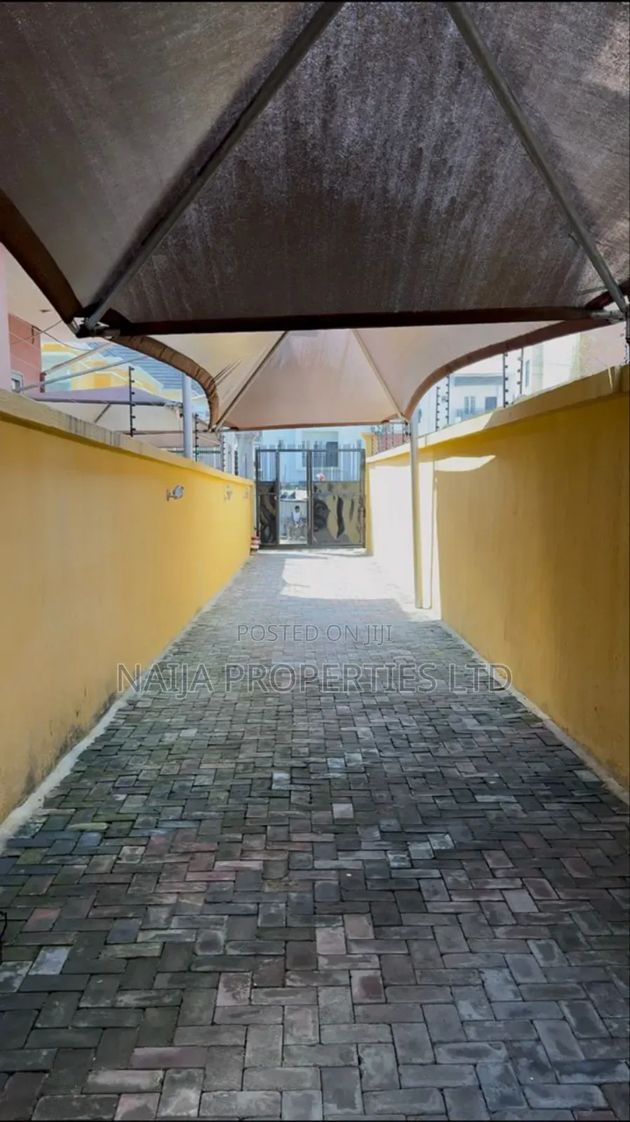 4bdrm Duplex in Chevron Alternative for sale in Chevron