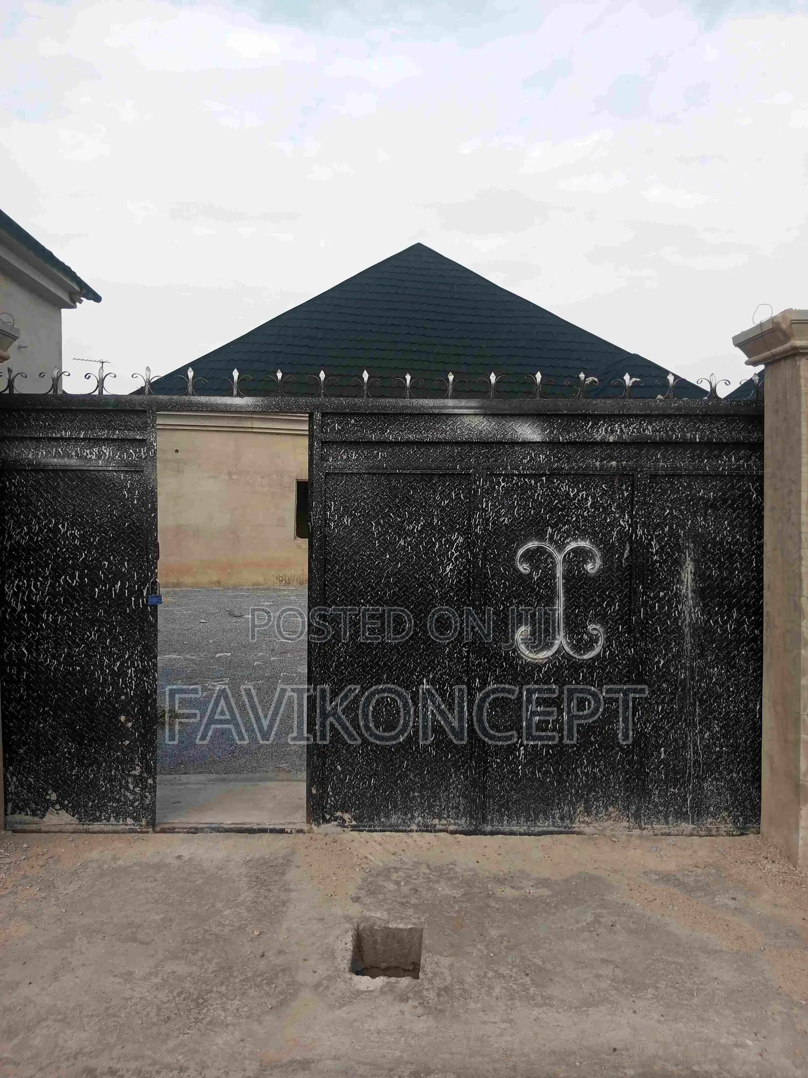 4bdrm Bungalow in Legend Estate, Giri for sale in Giri
