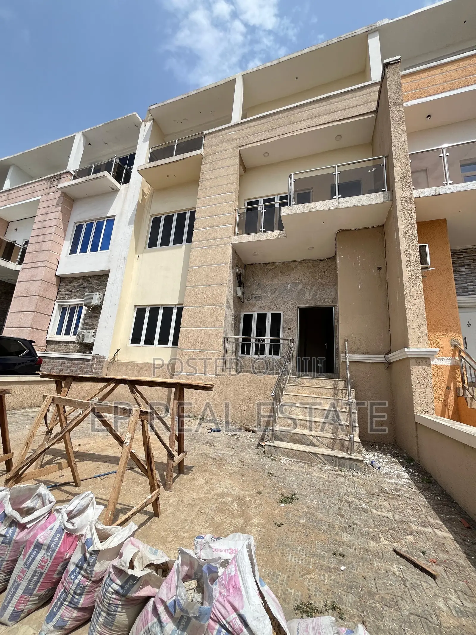 4bdrm Duplex in Wuye for sale in Wuye