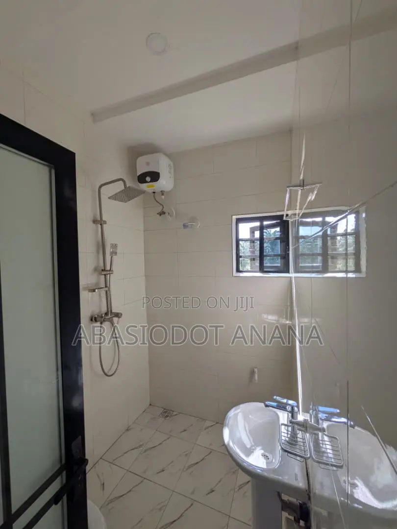 2bdrm Duplex in Shelter Afrique, Uyo for rent in Uyo
