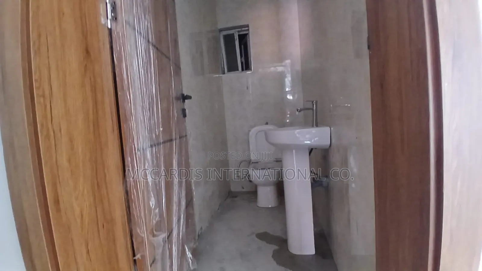3bdrm Apartment in Off Freedom Way for sale in Lekki Phase 1