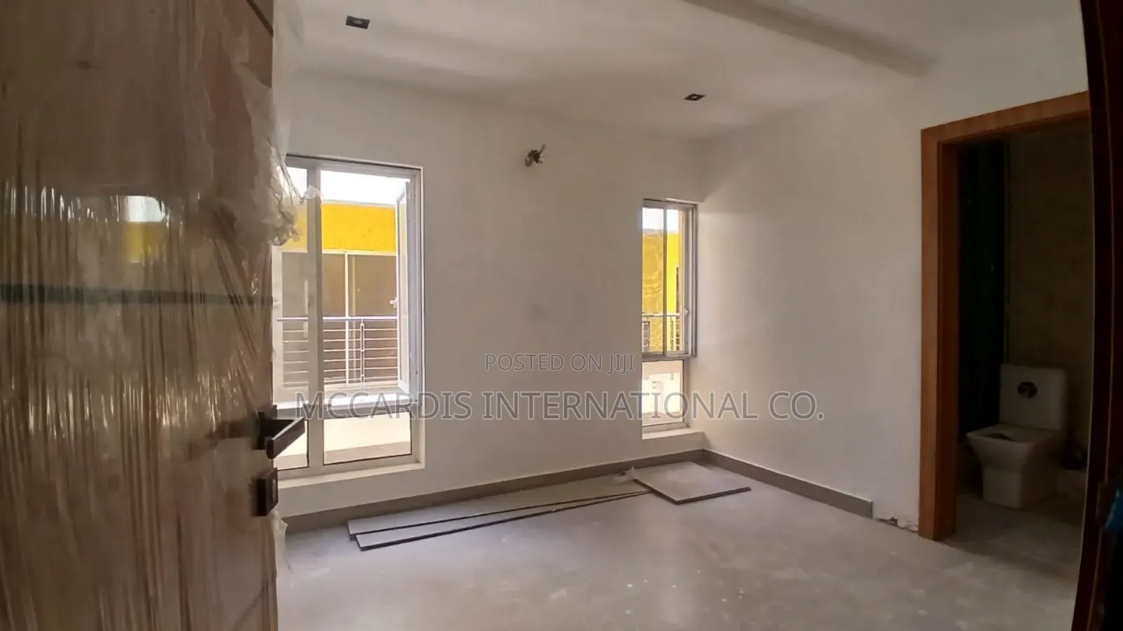 3bdrm Apartment in Off Freedom Way for sale in Lekki Phase 1