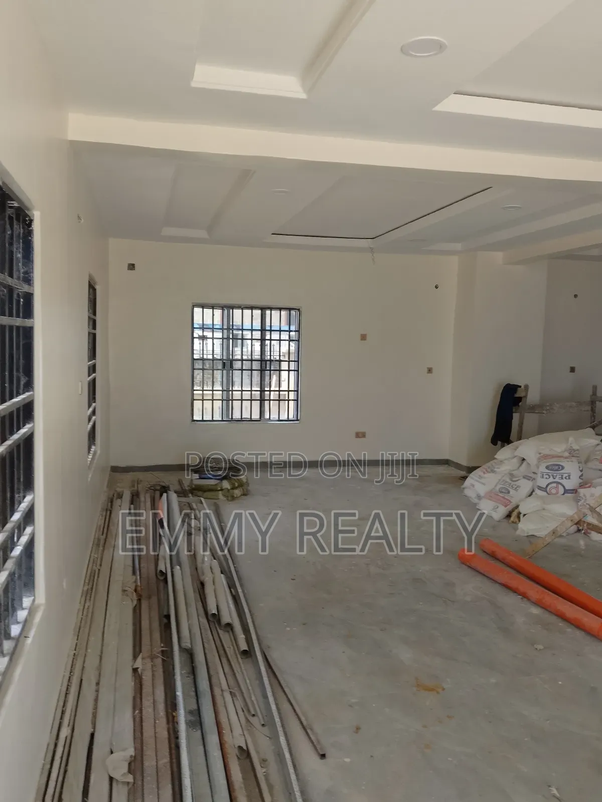 Shop Complex/Hall /Office Space in Port-Harcourt