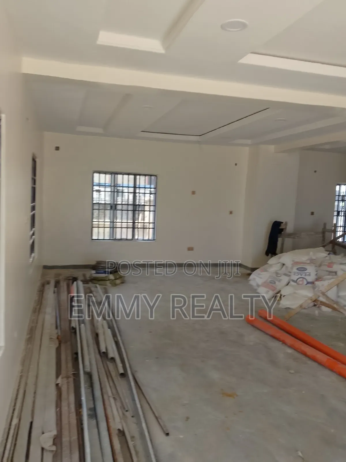 Shop Complex/Hall /Office Space in Port-Harcourt