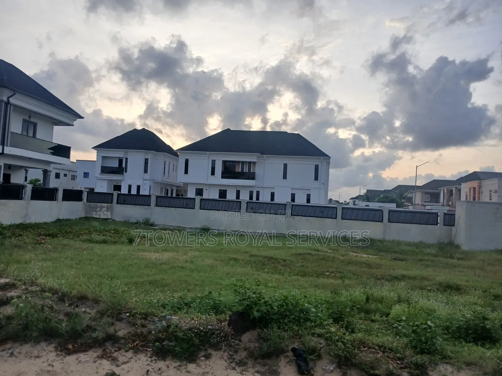 450 Square Meters in Awoyaya