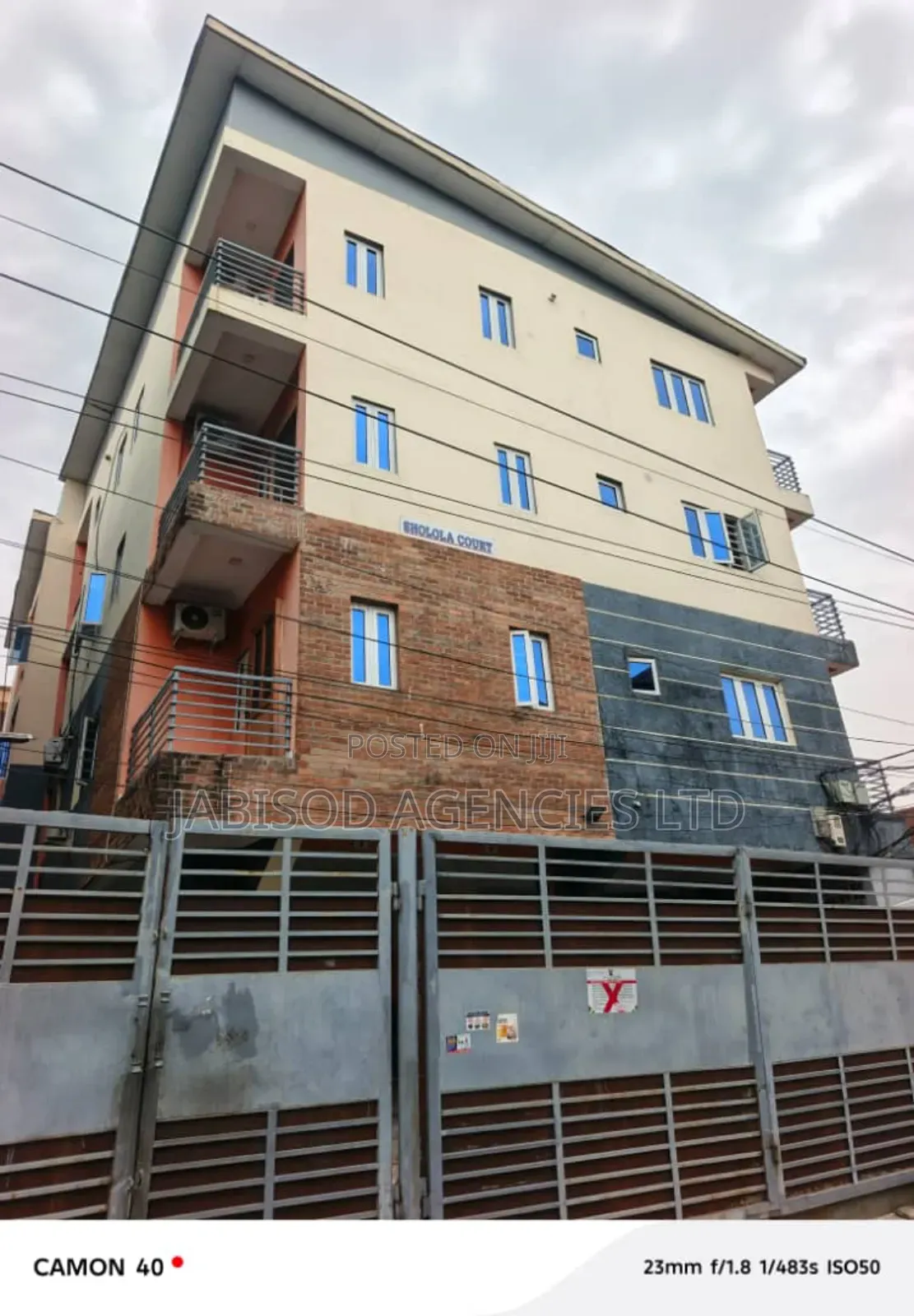 3bdrm Block of Flats in Moleye, Alagomeji for sale in Alagomeji