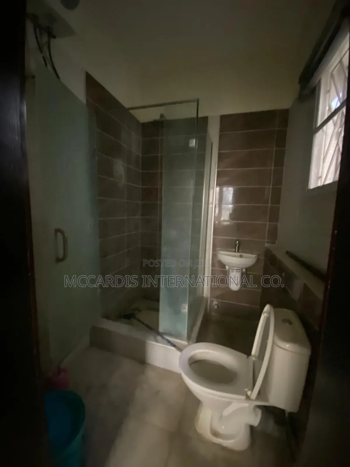 3bdrm Apartment in T.F Kuboye Road for rent in Lekki Phase 1