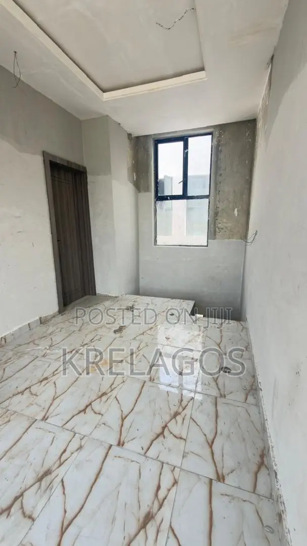 1bdrm Apartment in Ikate for sale in Ikate