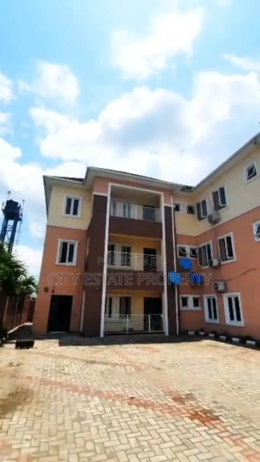 3bdrm Block of Flats in Stadium Road, Elekahia for rent in Elekahia