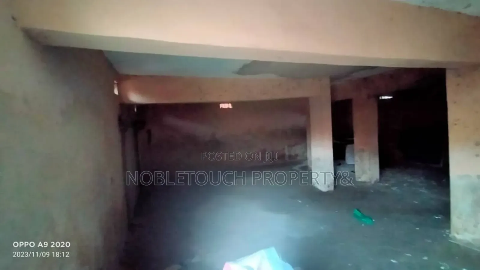 3bdrm Block of Flats in Satellite Town Lagos for sale in Satellite Town