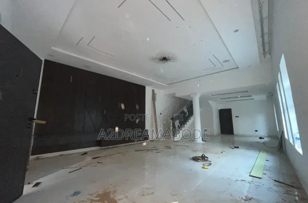3bdrm Duplex in Magodo Phase 1 for sale in GRA Phase 1