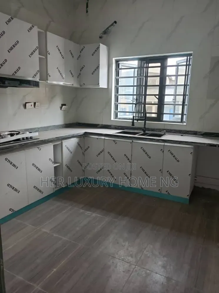 3bdrm Duplex in Ologolo for rent in Ologolo