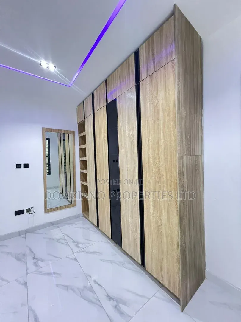 2bdrm Apartment in Lekki Phase 1 for sale in Lekki Phase 1