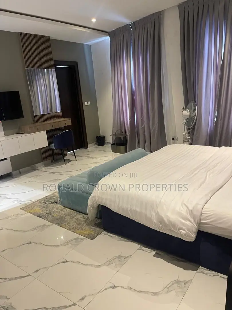 Furnished 2bdrm Apartment in Akin Olugbade for sale in Akin Olugbade