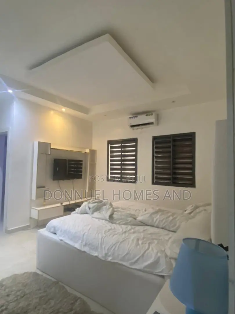 Furnished 3bdrm Apartment in Lekki Phase 1 for rent in Lekki Phase 1