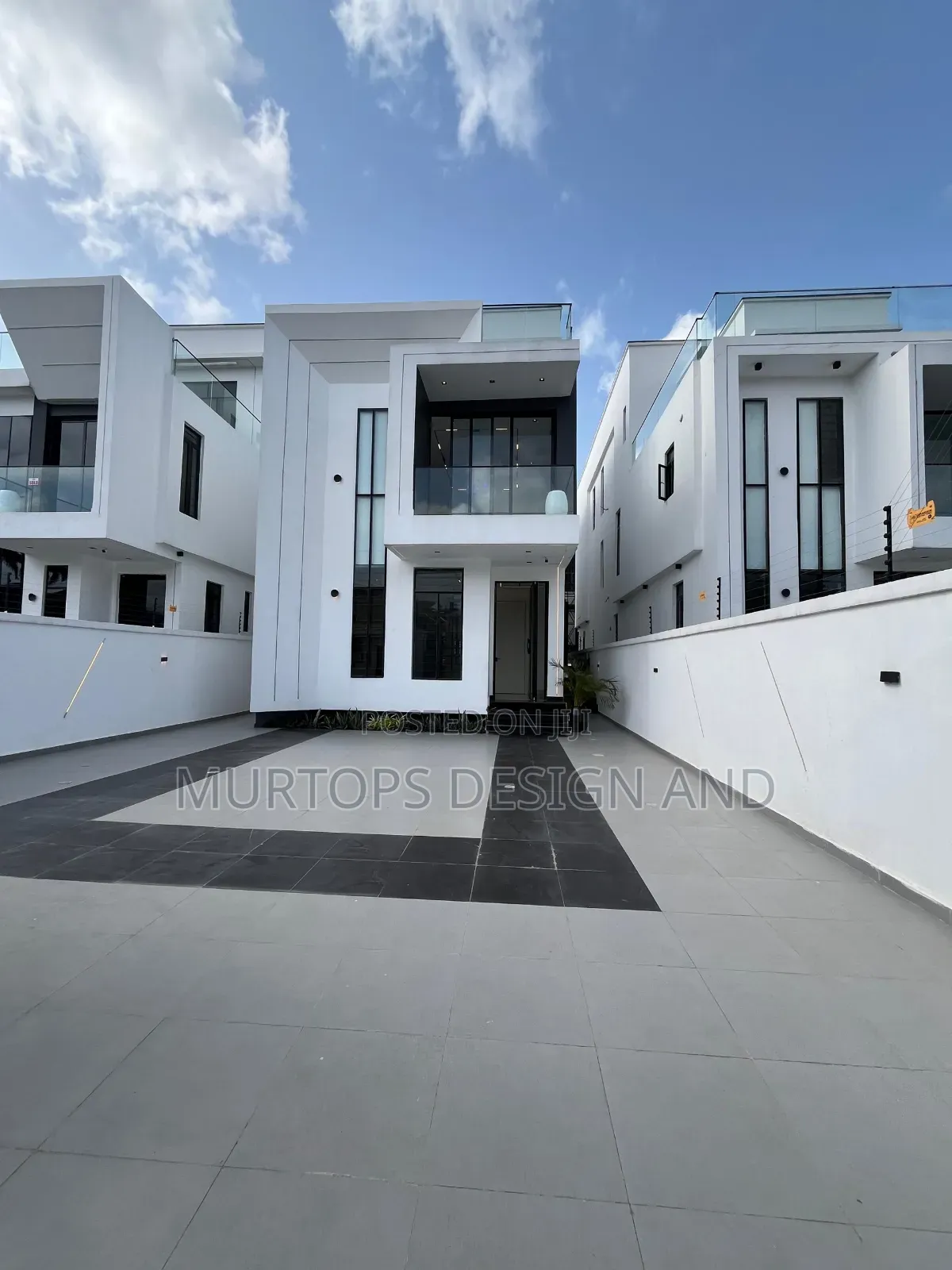5bdrm Duplex in Lekki Phase 1 for sale in Lekki Phase 1