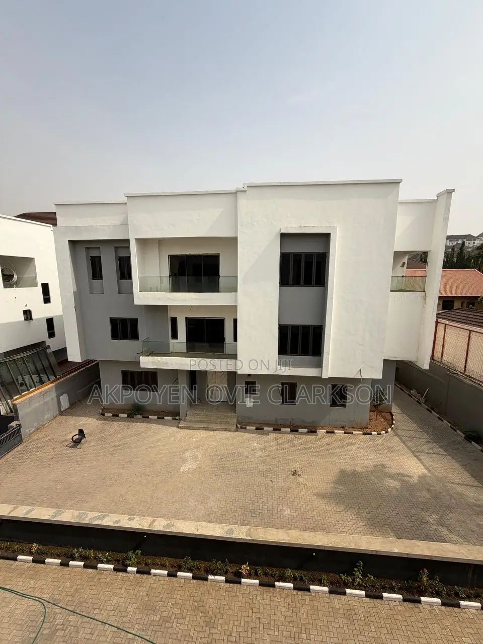 7bdrm Apartment in Asokoro for sale in Asokoro