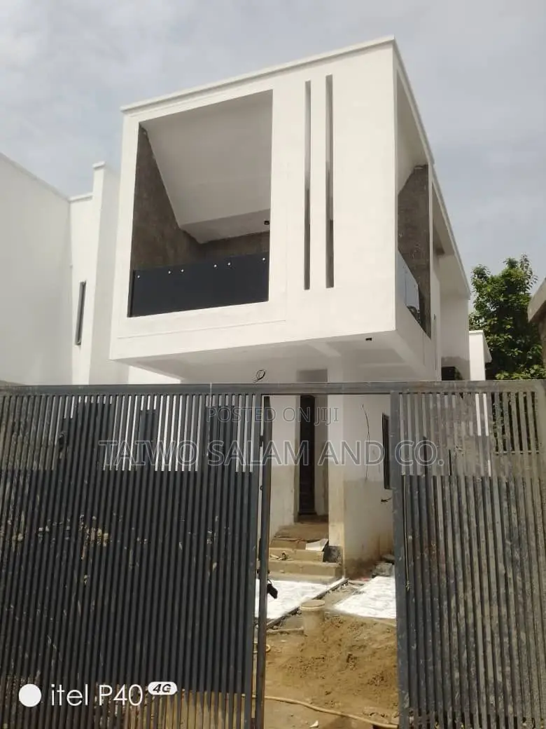 5bdrm Duplex in Bodija for sale in Bodija