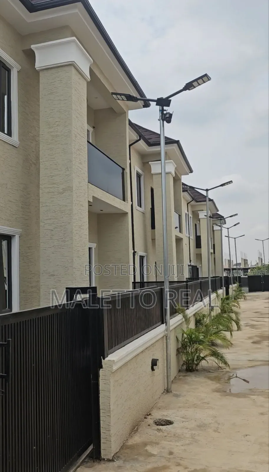 Furnished 5bdrm Duplex in 7 Families, Gaduwa for sale in Gaduwa