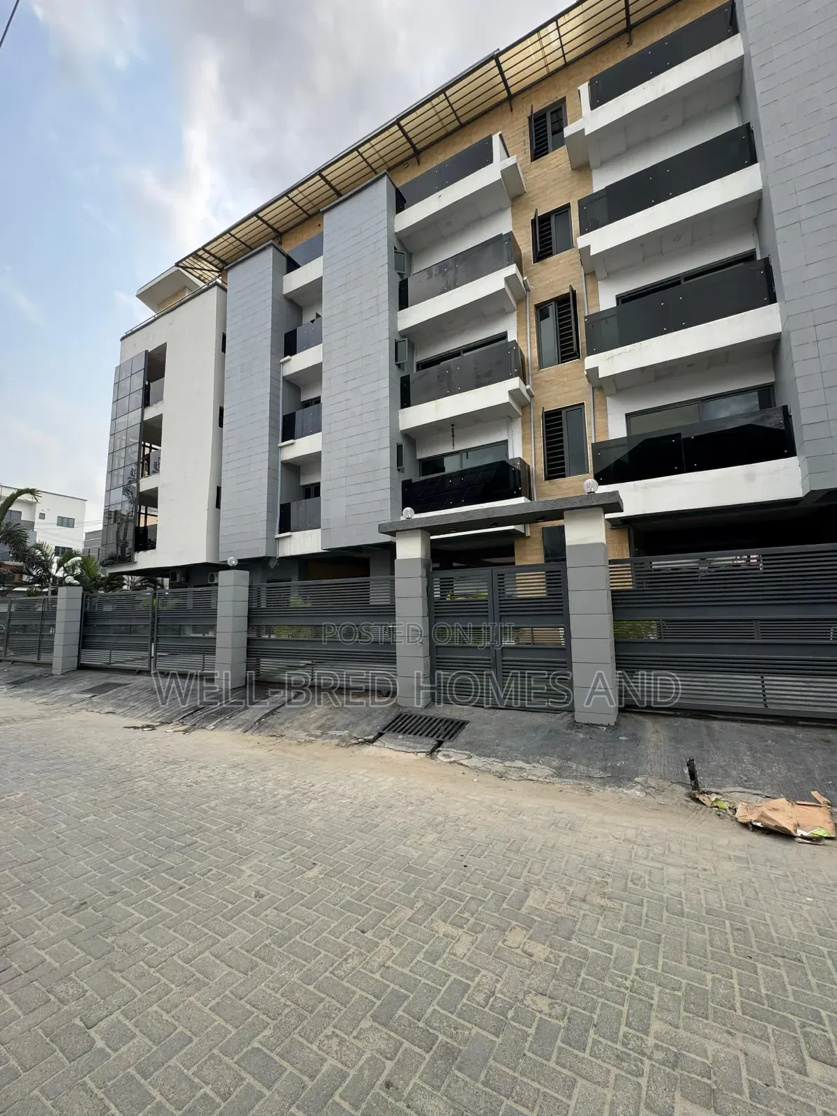 2bdrm Apartment in Ologolo, Lekk, Lagos for rent in Ologolo