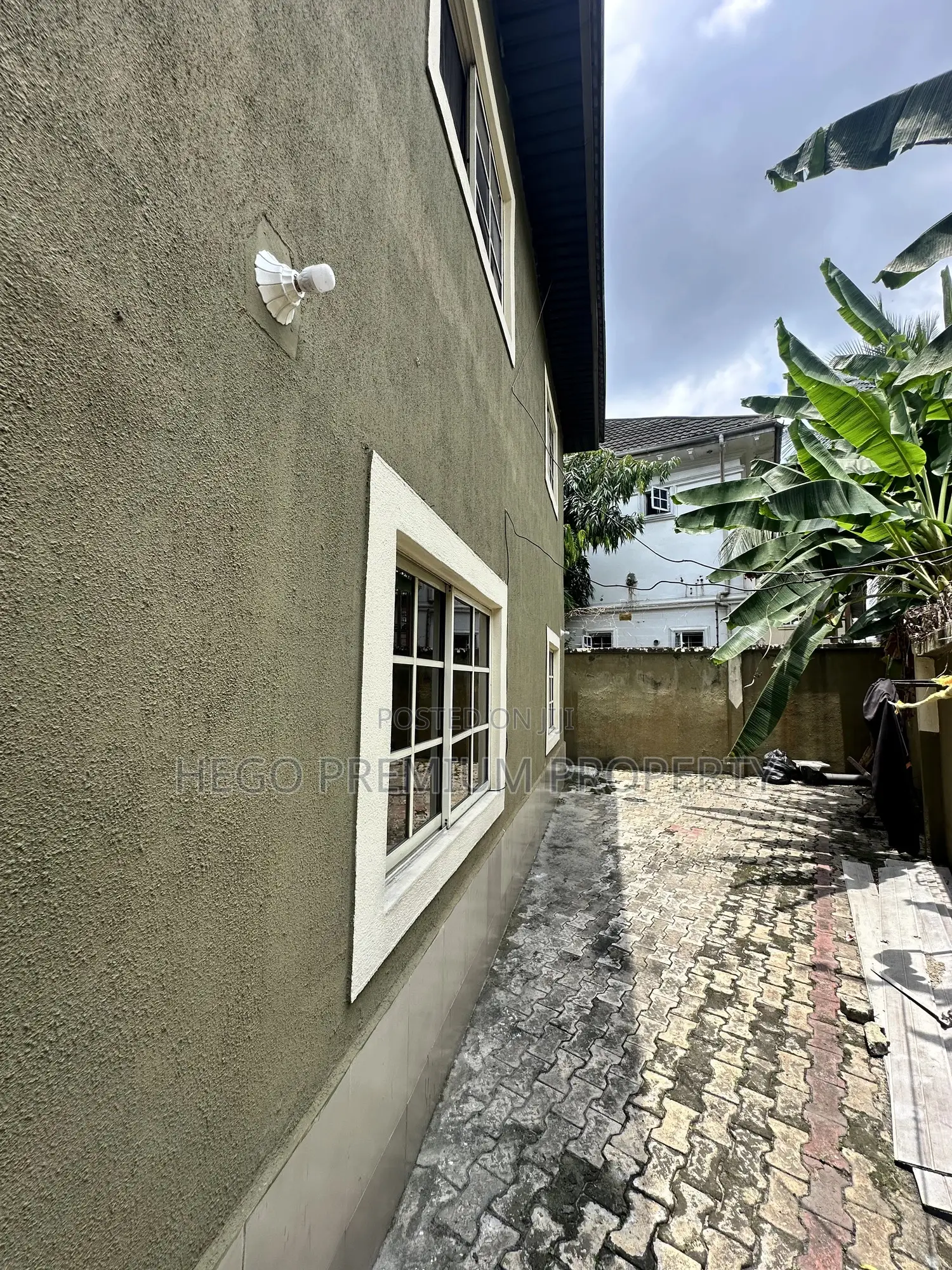 1bdrm Block of Flats in Majesty Estate, Uzoba for sale in Uzoba