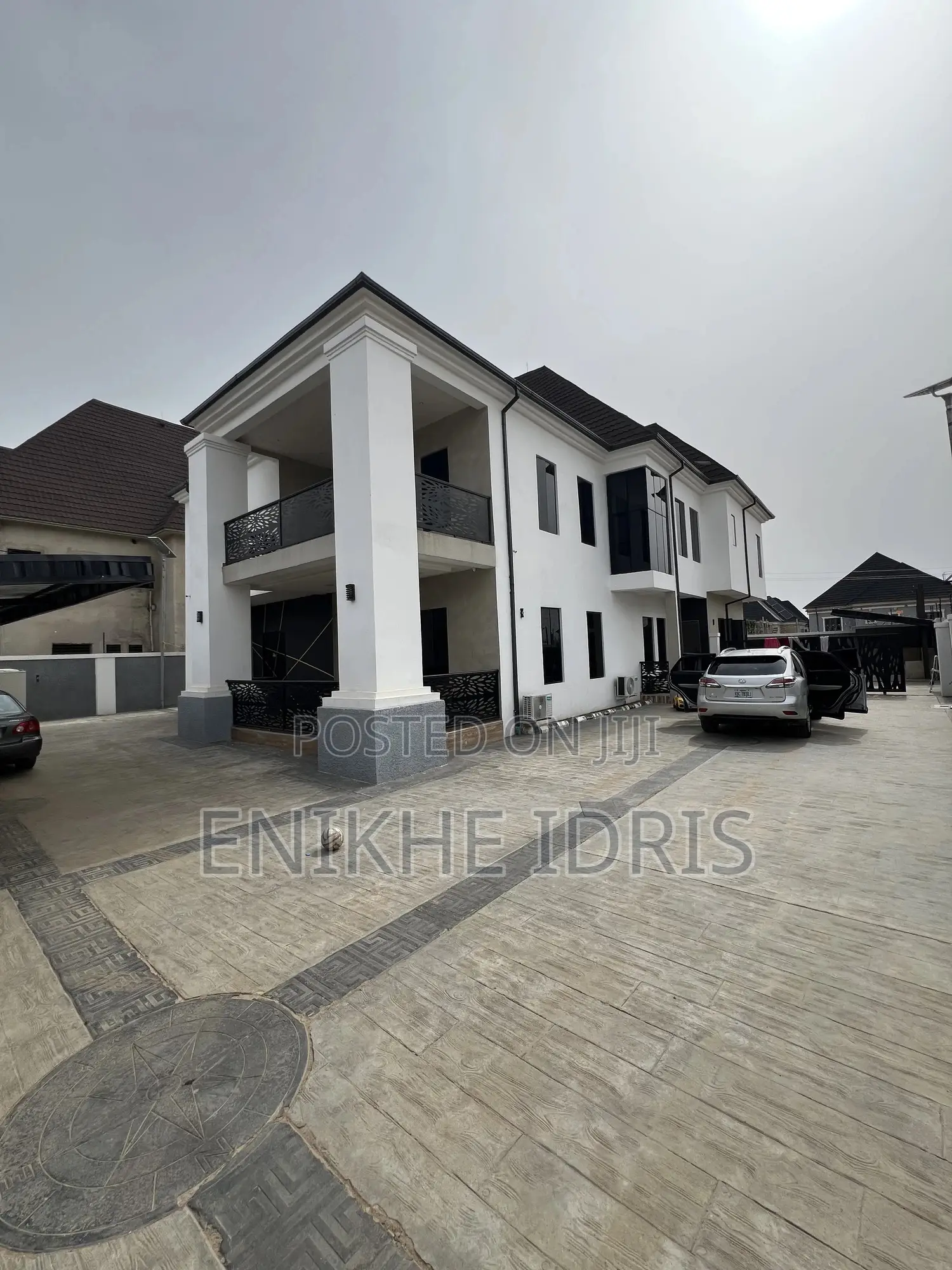 5bdrm Mansion in Light, Lugbe District for sale in Lugbe District