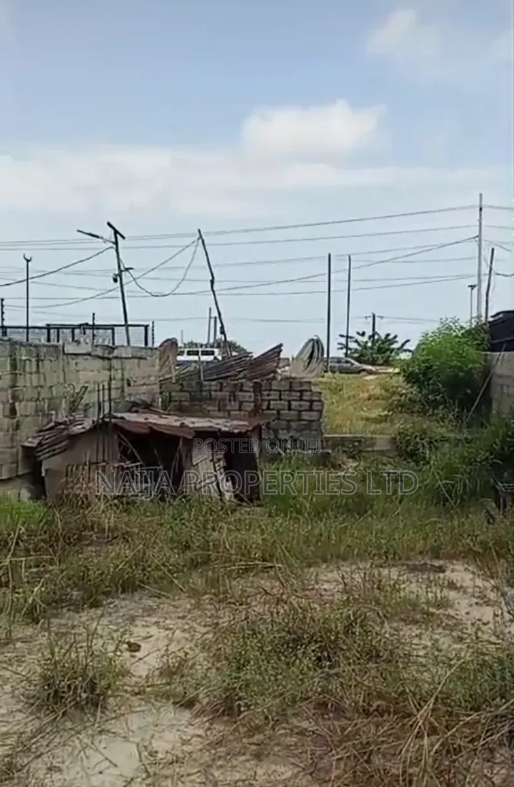 Half Plot of Land Directly on the Express at Abijo, Lekki-Ajah for Sale in Abijo