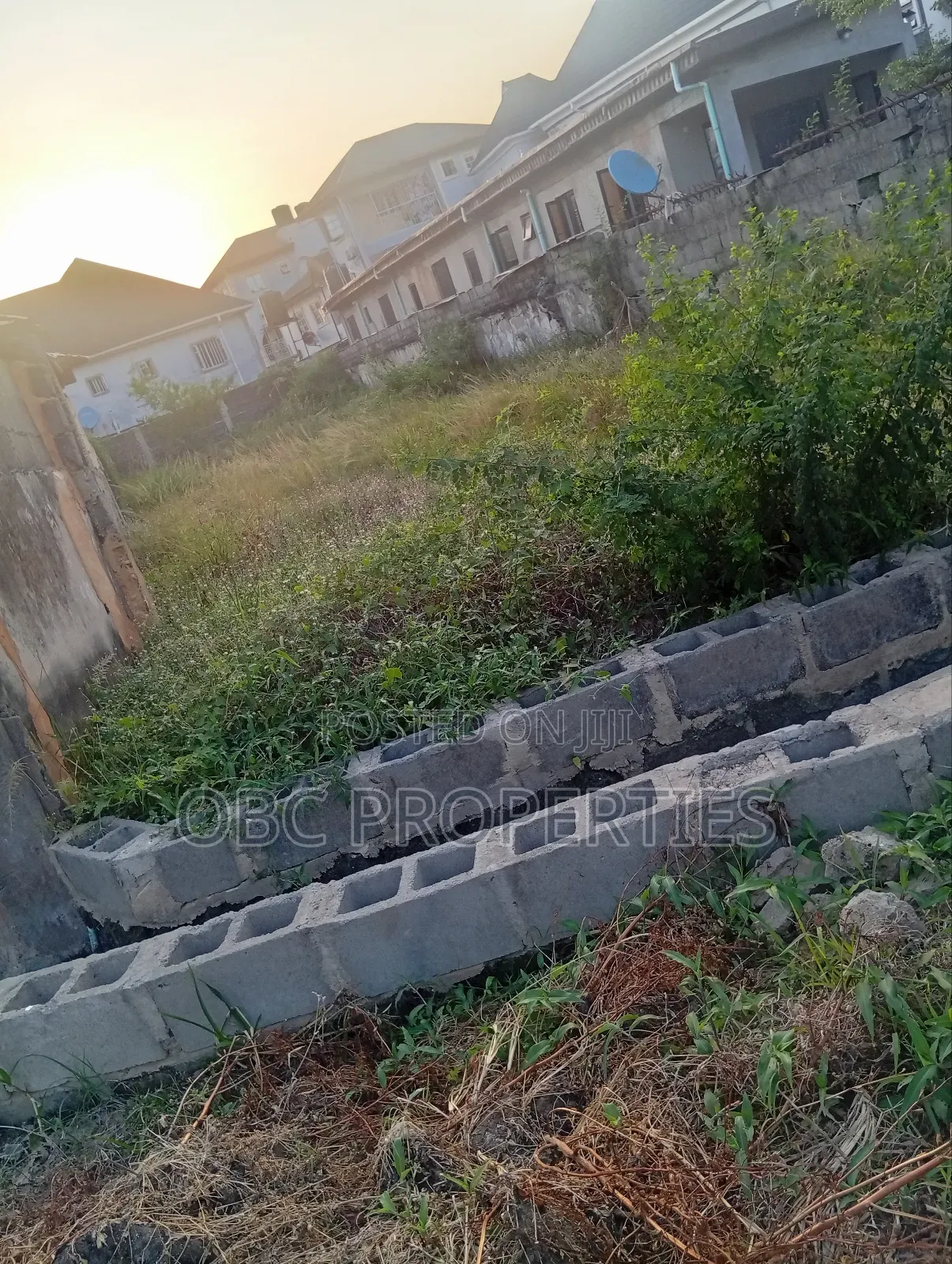 360 SQM Dry Fenced Land in Soluyi