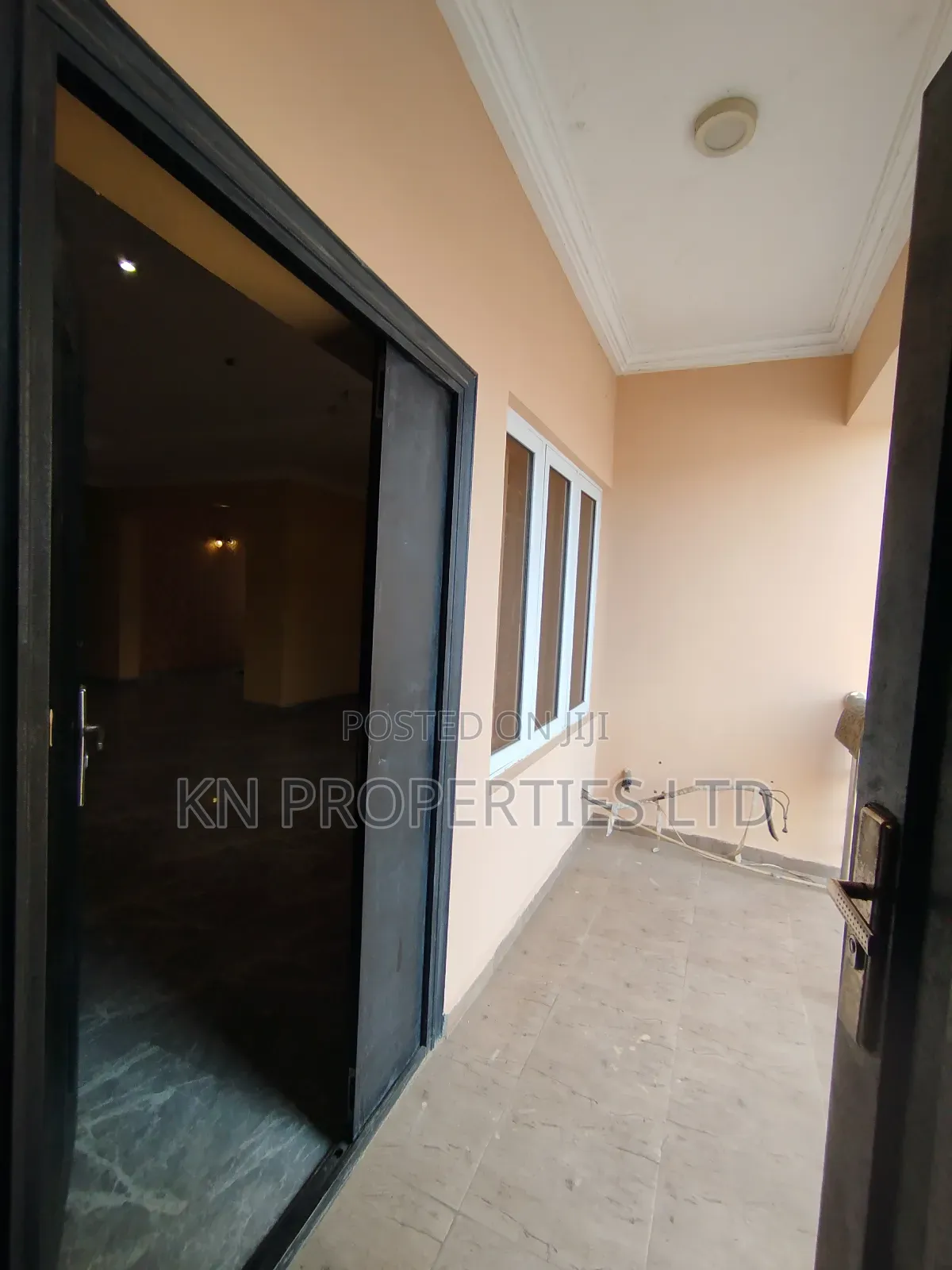 3bdrm Block of Flats in Kaura for rent in Kaura