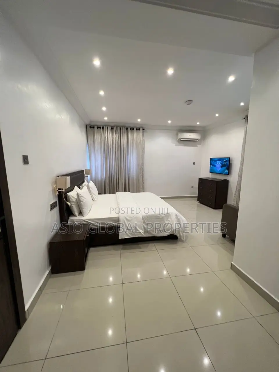 3-Bedroom Luxury Apartment With Pool at Lekki Phase 1 in Lekki Phase 1