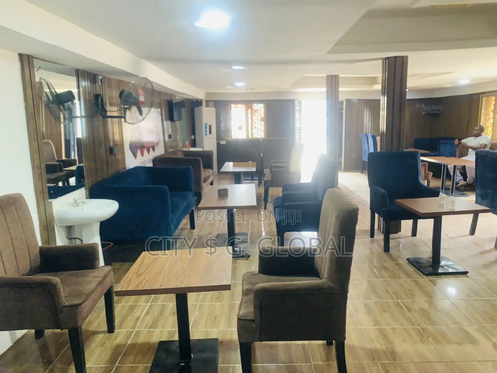 A Restaurant $ Bar for Sale in Gwarinpa in Life Camp