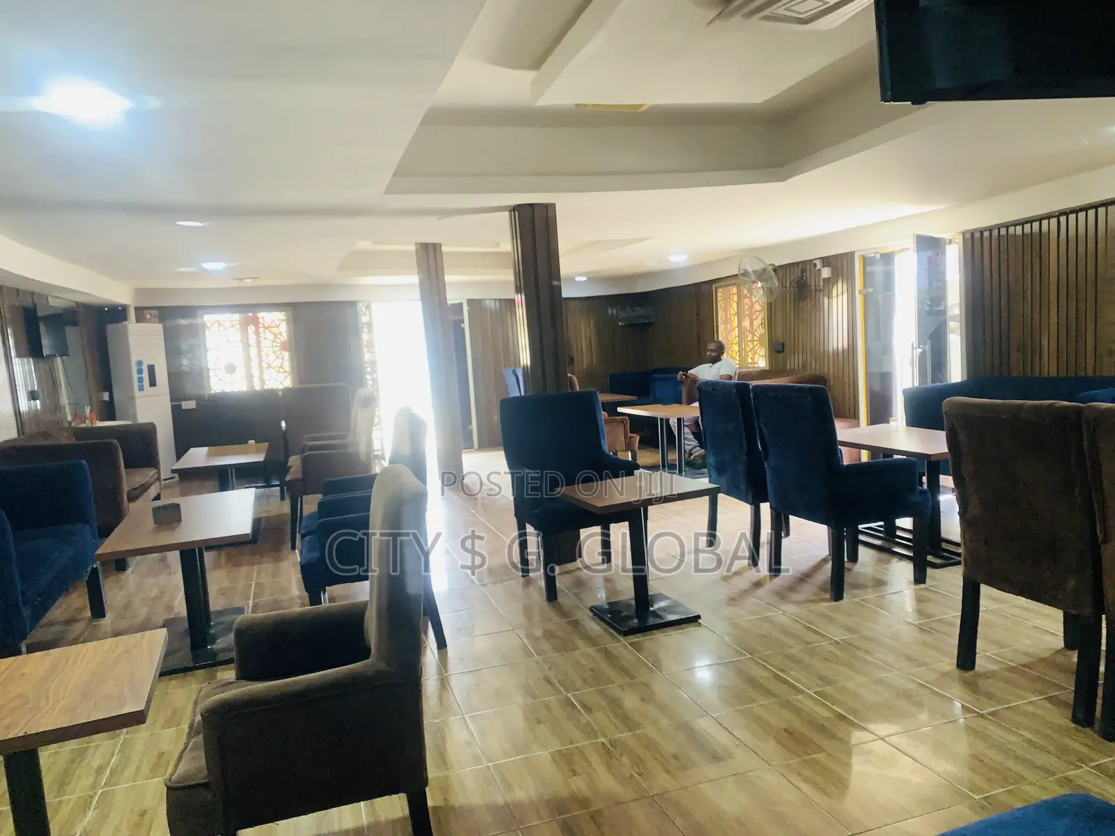 A Restaurant $ Bar for Sale in Gwarinpa in Life Camp