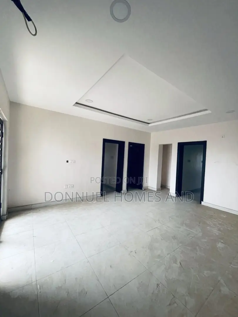 4bdrm Townhouse / Terrace in Lekki Expressway for rent in Lekki Expressway