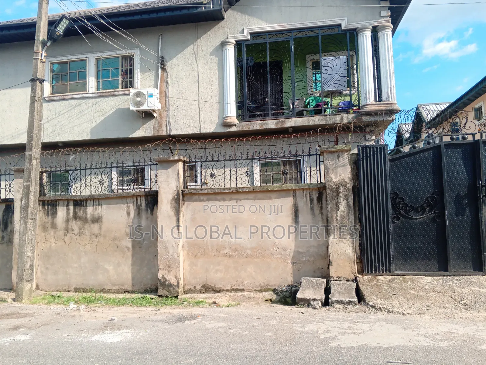 2bdrm Block of Flats in Warri for sale in Warri