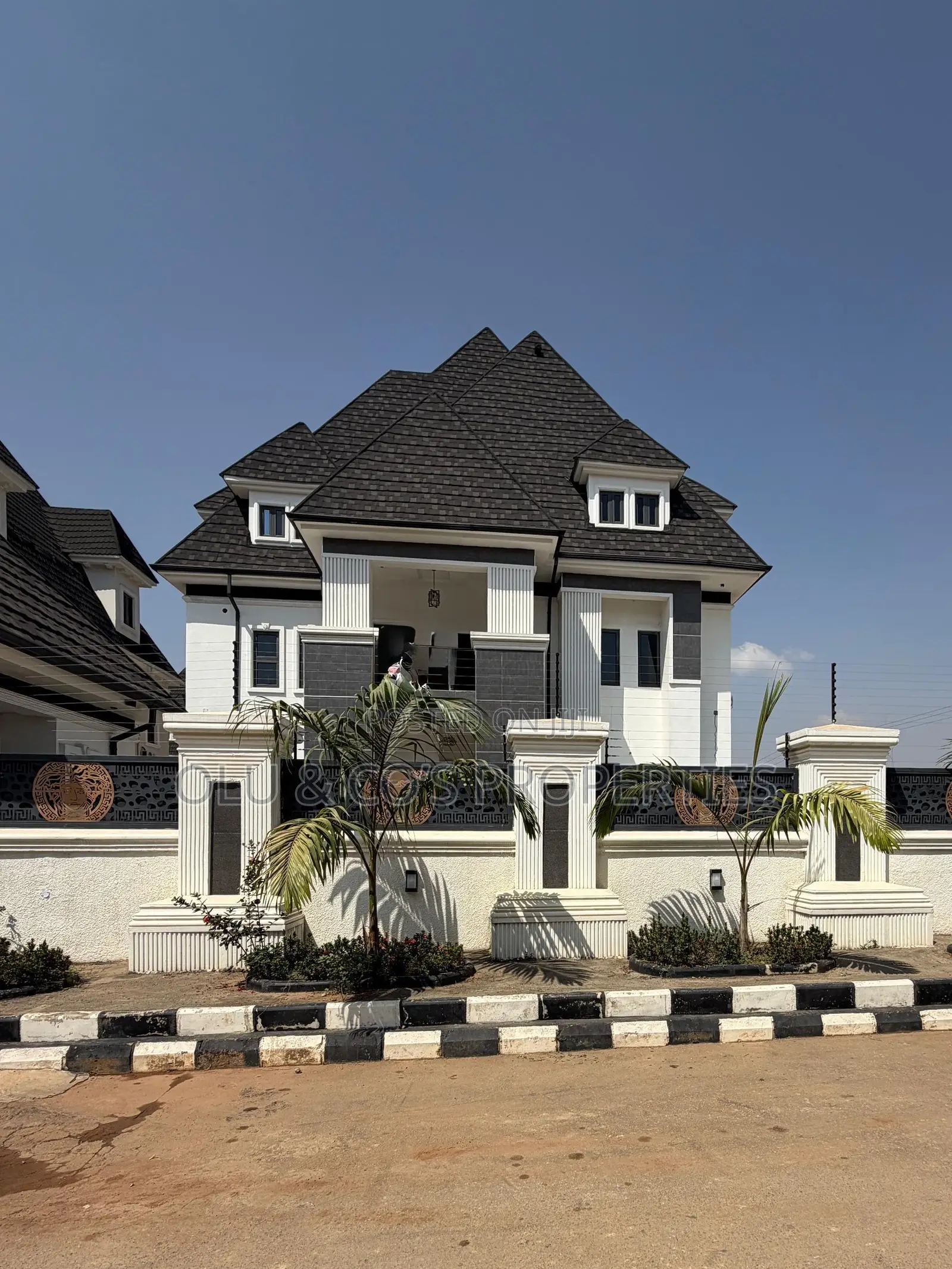 5bdrm Mansion in Gwarinpa for sale in Gwarinpa