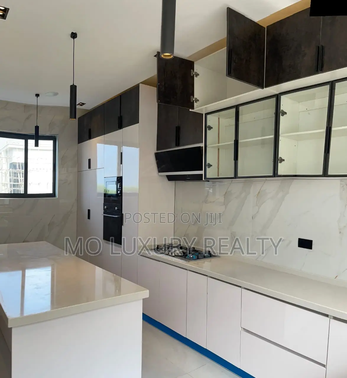 5bdrm Duplex in Ikate for sale in Ikate
