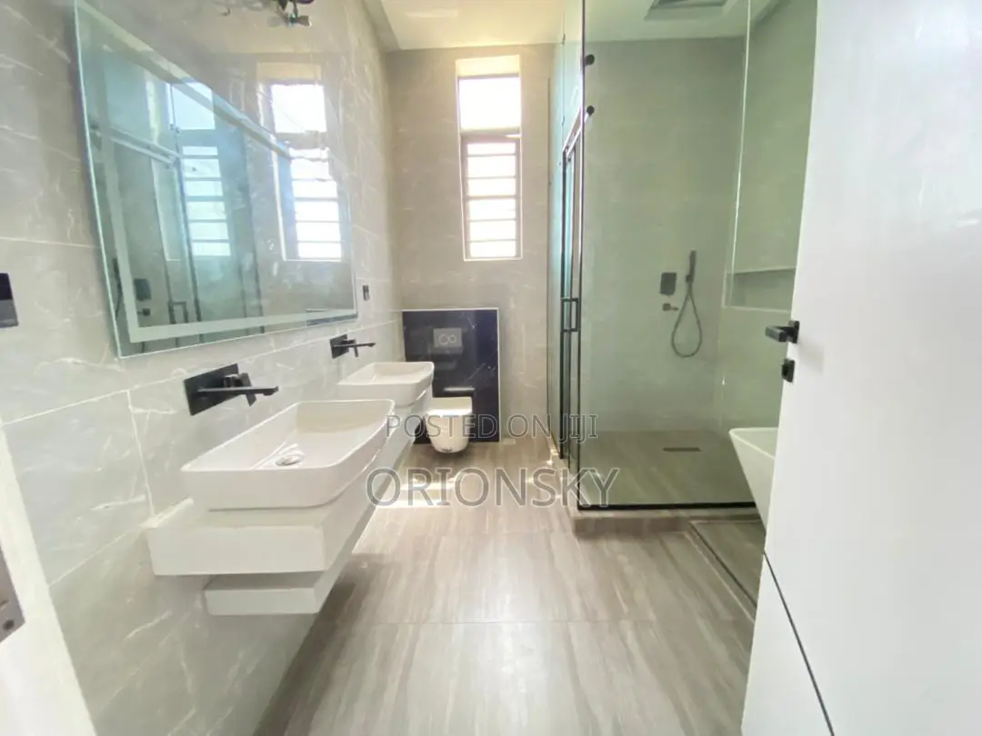 5bdrm Duplex in Orchid, Chevron for sale in Chevron