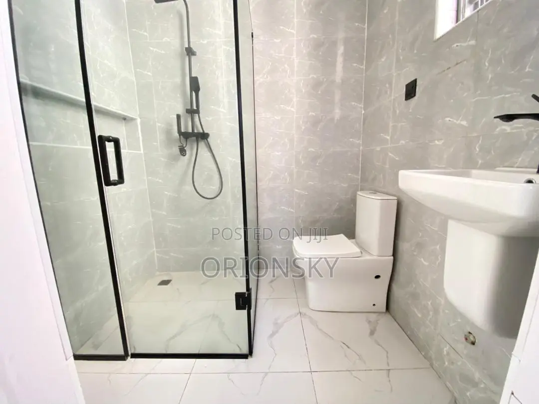 5bdrm Duplex in Orchid, Chevron for sale in Chevron