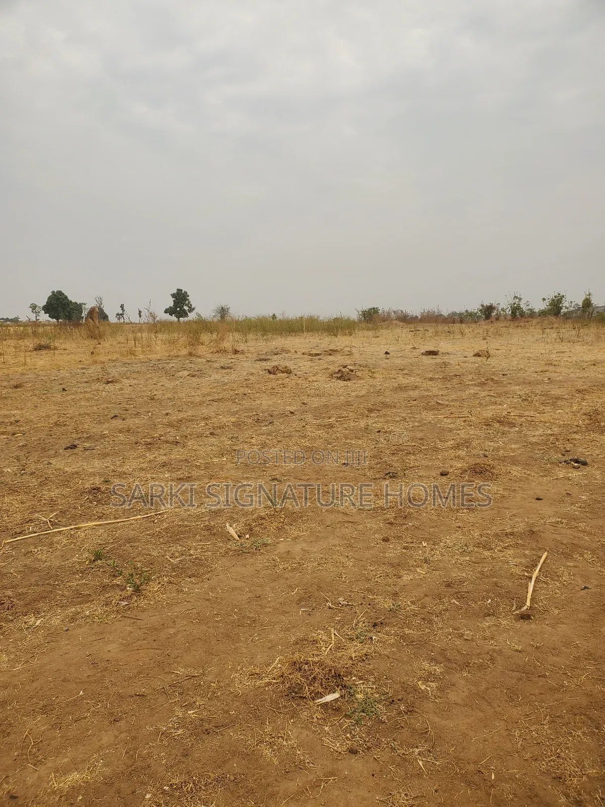 Perfect Mixed Use Land Just by the Road. in Keffi