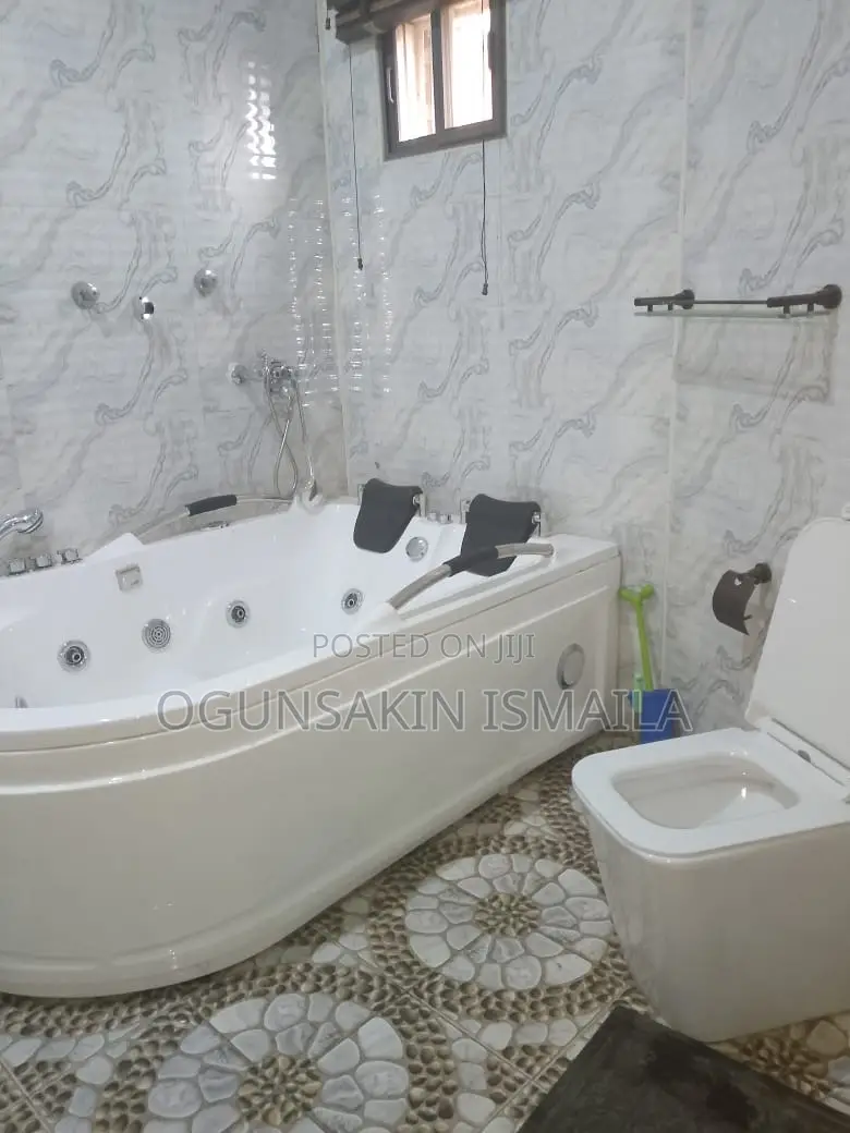 Furnished 4bdrm Townhouse / Terrace in Adeniyi Jones Ikeja for rent in Adeniyi Jones