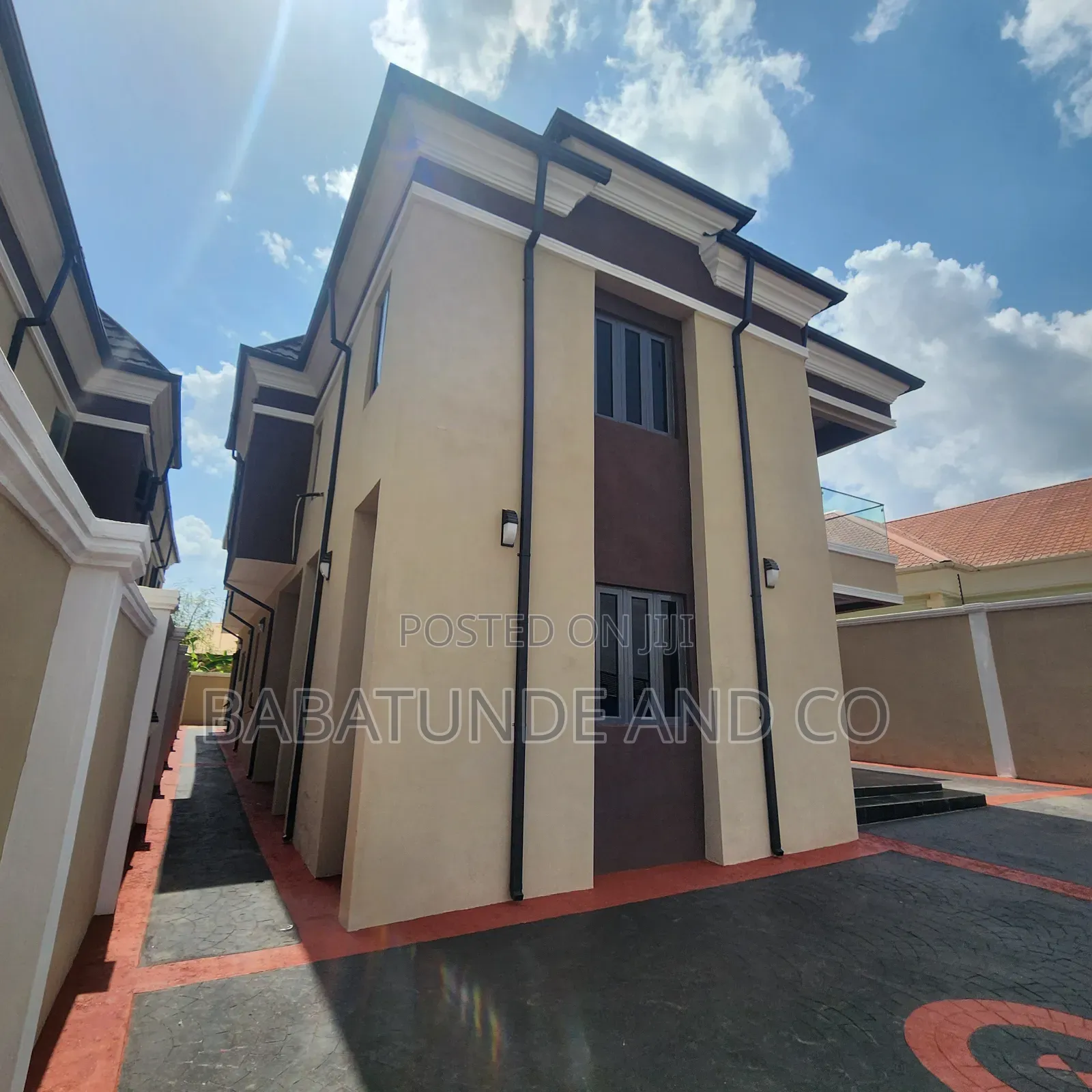 5bdrm Duplex in Oluyole Extension for sale in Oluyole Estate