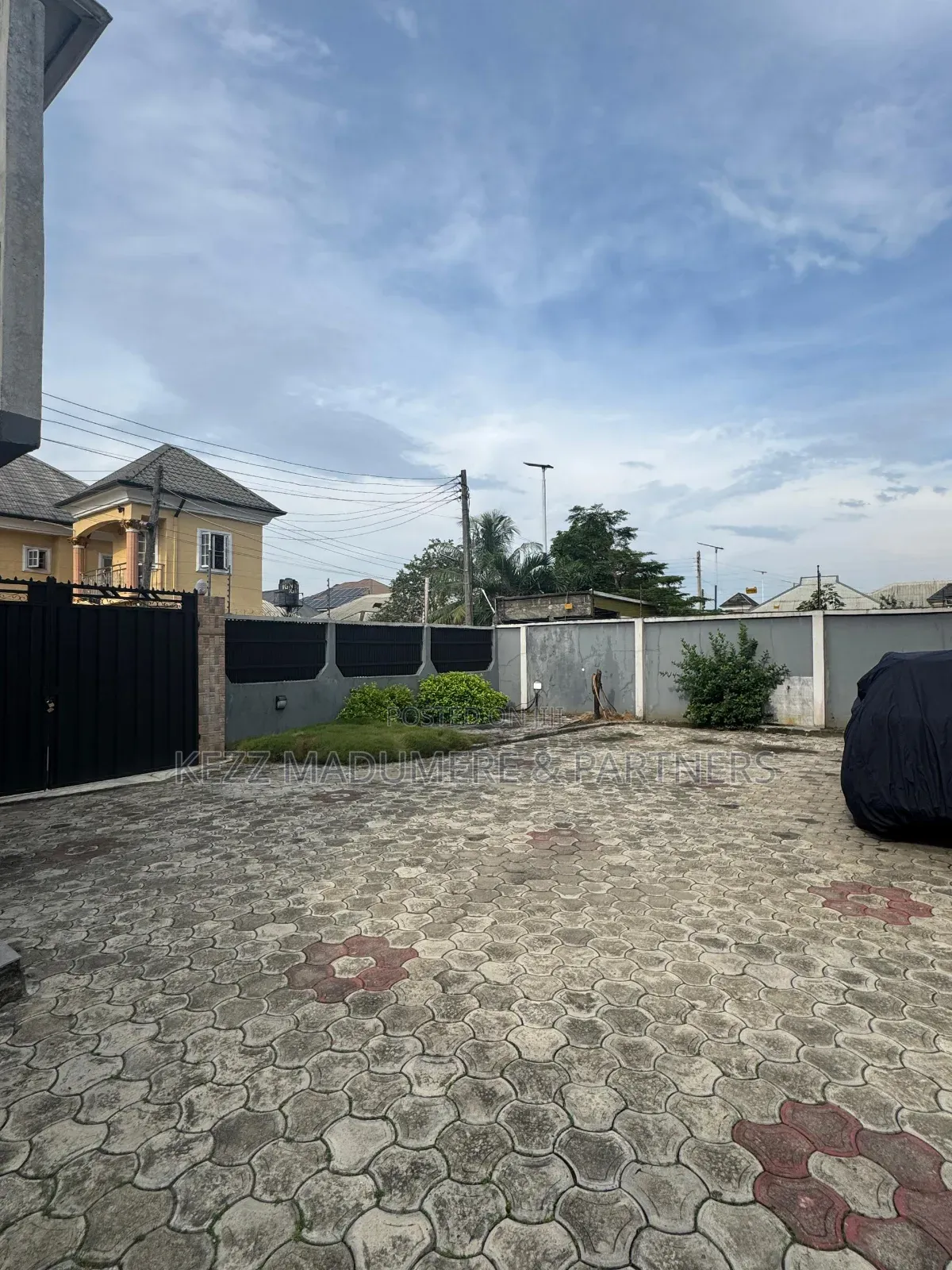 6bdrm Duplex in Gated Estate Sars for sale in Rukpokwu